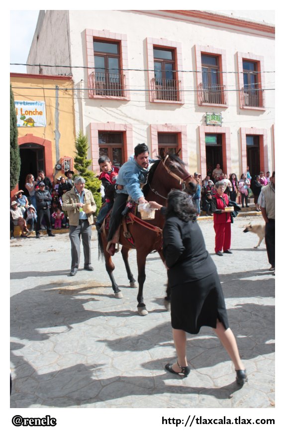 Desfile Guadalupano 2013 :: Tlaxco - Foto