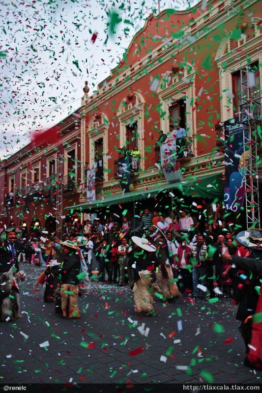 Desfile de carnaval Tlaxcala 2014 - Foto