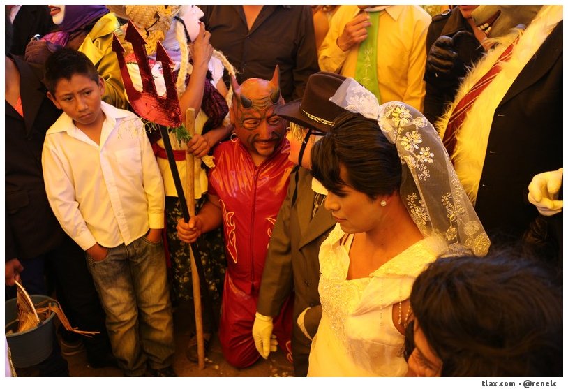 Carnaval del quinto viernes Payasos de Mazatecochco 2014 - Foto