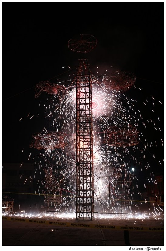 Remate de Carnaval Payasos Mazatecochco 2014, Quema de toros - Foto