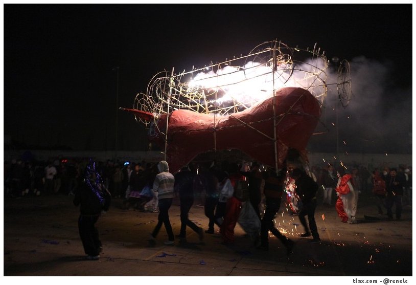 Remate de Carnaval Payasos Mazatecochco 2014, Quema de toros - Foto