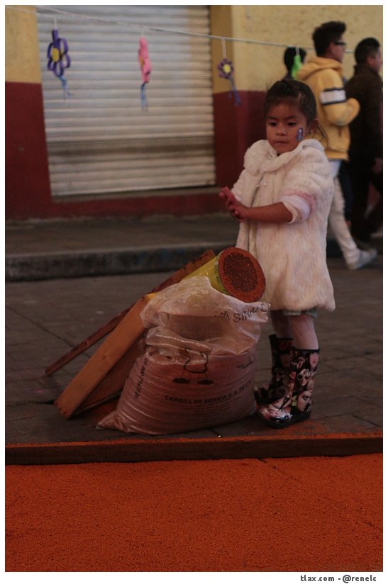 La noche que nadie duerme, las alfombras huamantla 2014 - Foto
