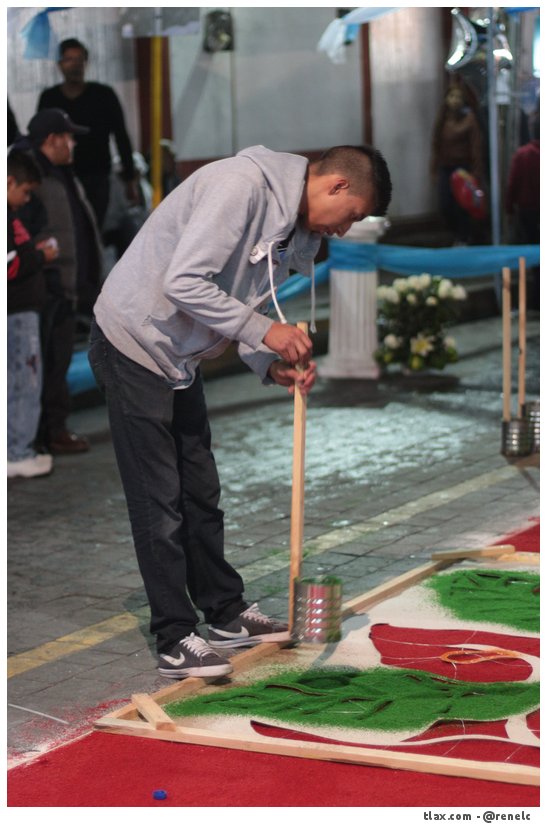 La noche que nadie duerme, las alfombras huamantla 2014 - Foto