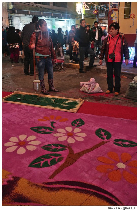 La noche que nadie duerme, las alfombras huamantla 2014 - Foto