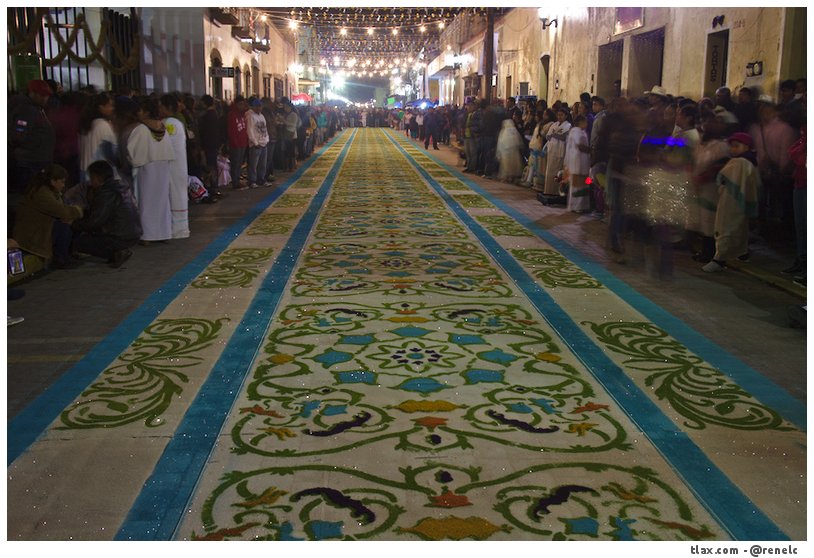 La noche que nadie duerme, las alfombras huamantla 2014 - Foto