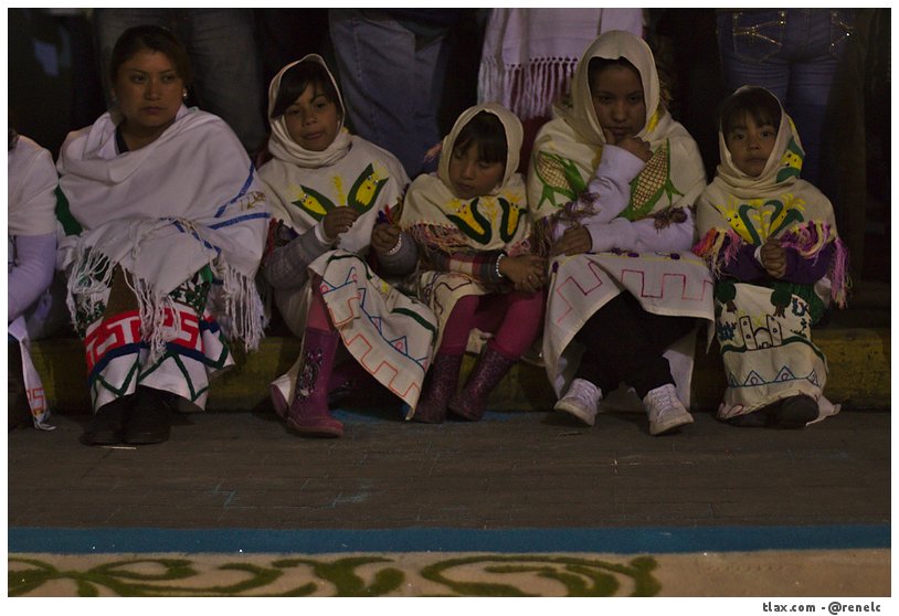 La noche que nadie duerme, las alfombras huamantla 2014 - Foto