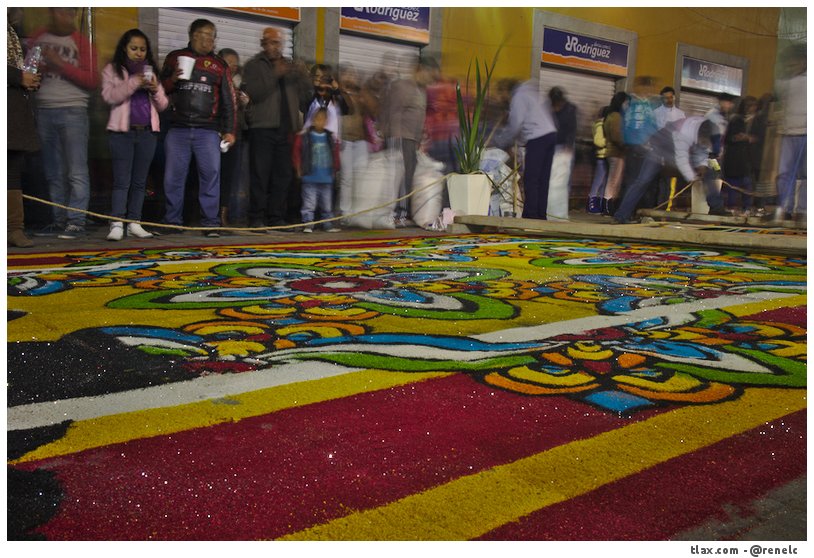 La noche que nadie duerme, las alfombras huamantla 2014 - Foto