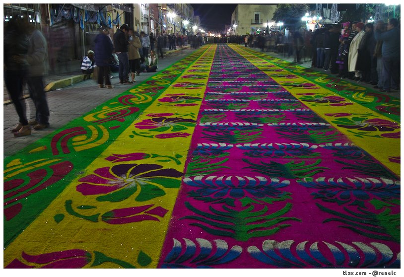 La noche que nadie duerme, las alfombras huamantla 2014 - Foto