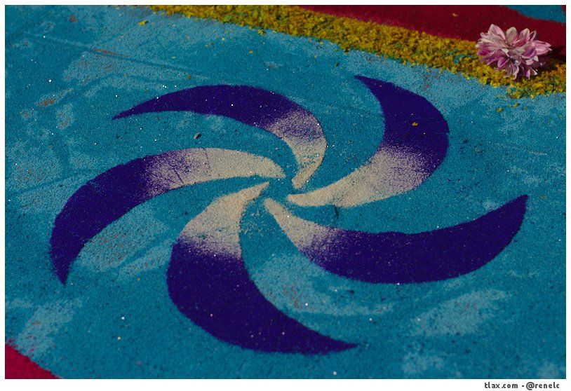 La noche que nadie duerme, las alfombras huamantla 2014 - Foto