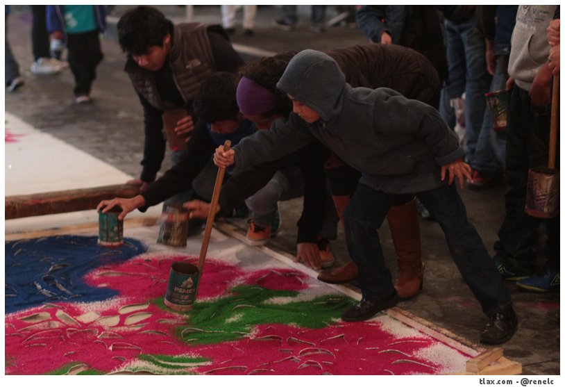 La noche que nadie duerme, las alfombras huamantla 2014 - Foto