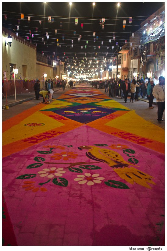 La noche que nadie duerme, las alfombras huamantla 2014 - Foto