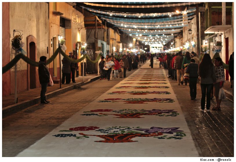 La noche que nadie duerme, las alfombras huamantla 2014 - Foto