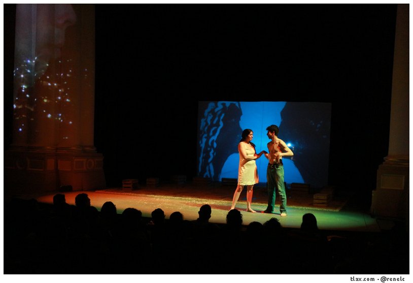 Rasgar la noche en el Teatro Xicohtencatl - Foto