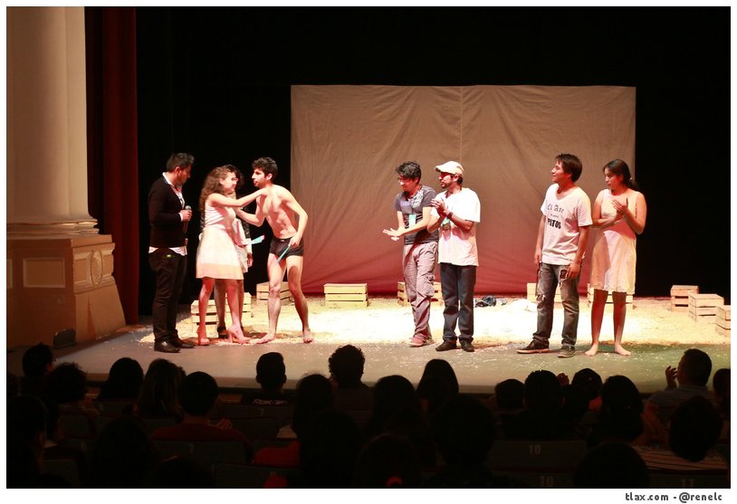 Rasgar la noche en el Teatro Xicohtencatl - Foto