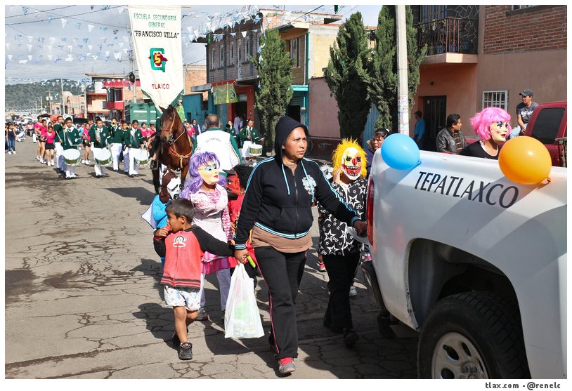 Desfile de feria Colonia Tepatlaxco - Foto
