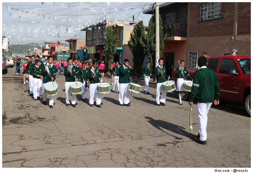 Desfile de feria Colonia Tepatlaxco - Foto