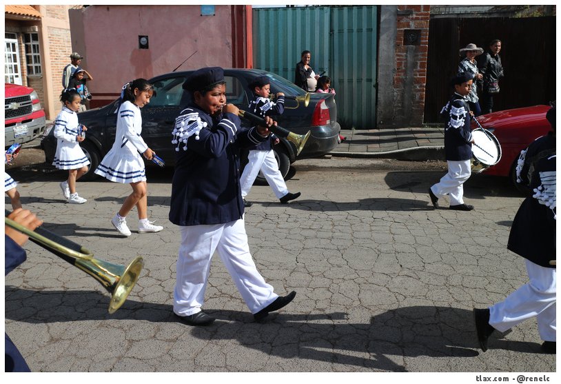 Desfile de feria Colonia Tepatlaxco - Foto