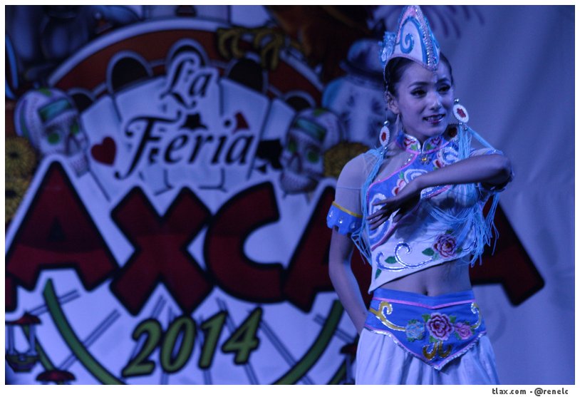 Ballet Folklrico de Honghe (China) en la feria de Tlaxcala - Foto