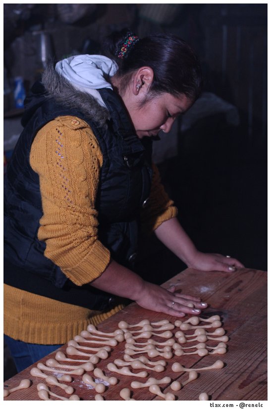 Haciendo hojaldras en Xaltipan (Contla) - Foto