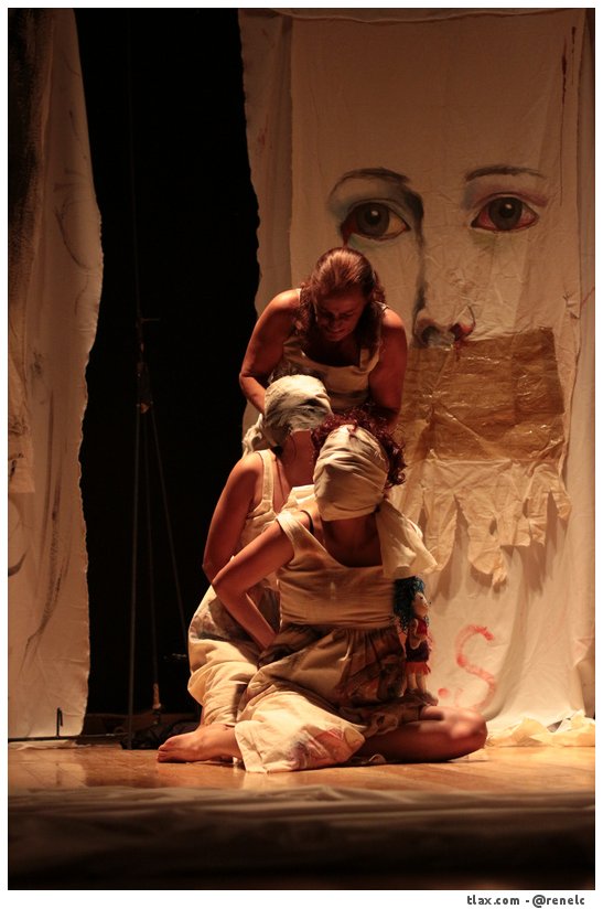 Puesta en escena &quot;Anima Sola&quot; por el taller de teatro Tlaloque - Foto