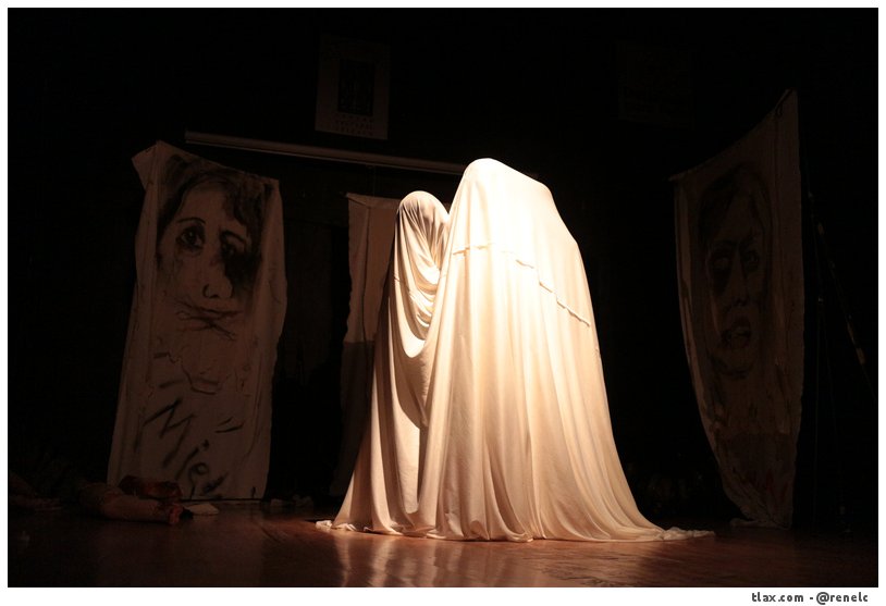 Puesta en escena &quot;Anima Sola&quot; por el taller de teatro Tlaloque - Foto