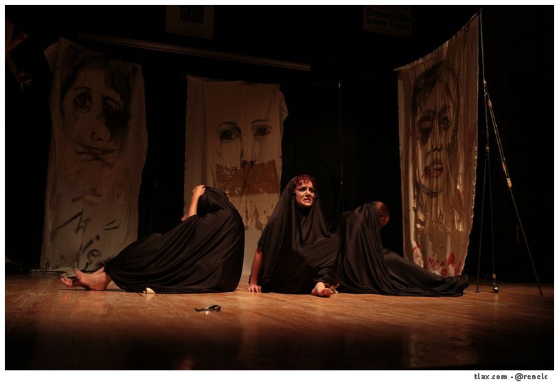 Puesta en escena &quot;Anima Sola&quot; por el taller de teatro Tlaloque - Foto