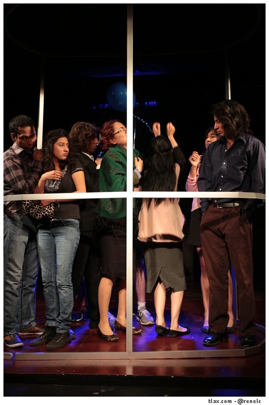 Puesta en escena &quot;Cupo Limitado&quot; por el taller de teatro Tlaloque - Foto