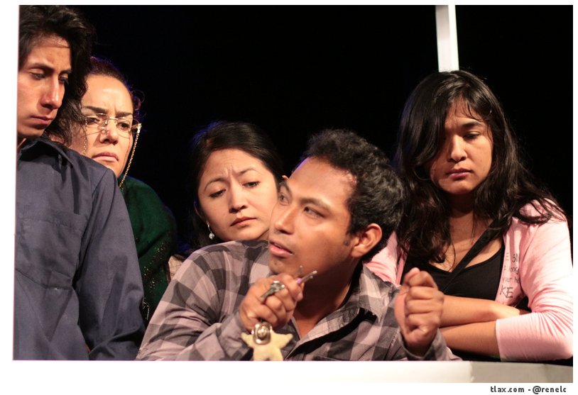Puesta en escena &quot;Cupo Limitado&quot; por el taller de teatro Tlaloque - Foto