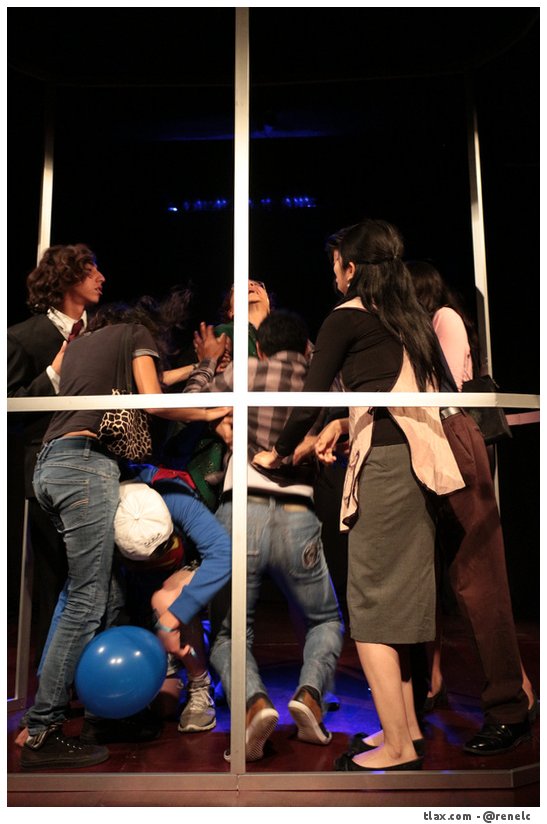Puesta en escena &quot;Cupo Limitado&quot; por el taller de teatro Tlaloque - Foto