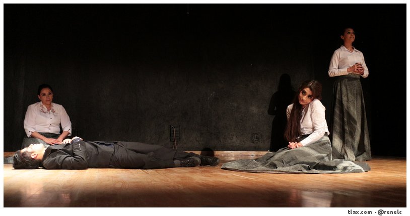 Obra de Teatro &quot;YAREVAKAYAKAN&quot; en Apizaco - Foto