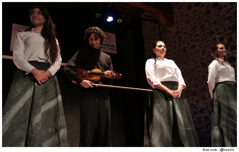 Obra de Teatro &quot;YAREVAKAYAKAN&quot; en Apizaco - Foto