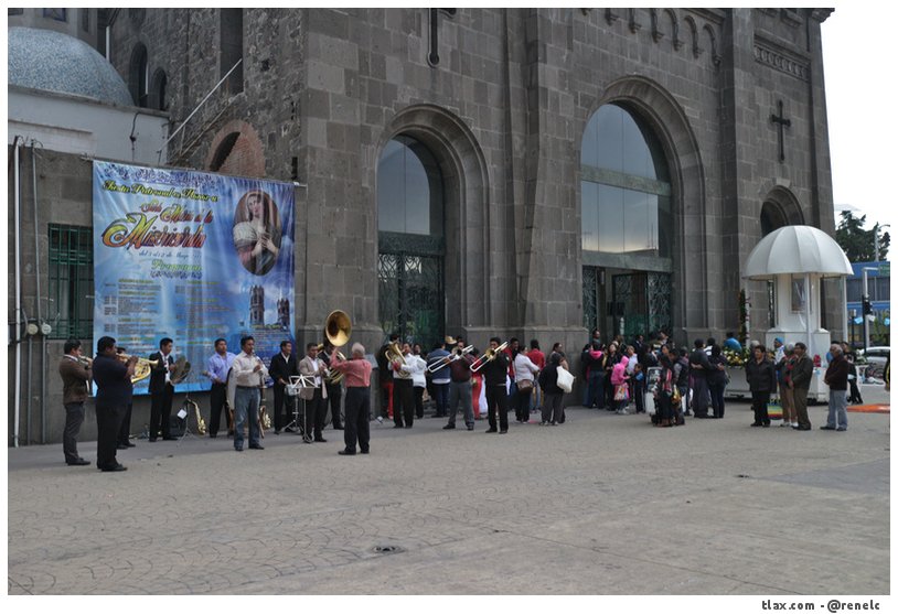 Alfombras Virgen de la misericordia 2015 en Apizaco - Foto