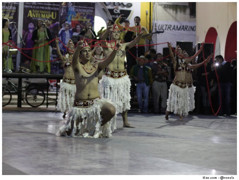 Ballet folclrico &quot;Antumapu&quot; de chile en Santa Ana Chiuautempan  - Foto