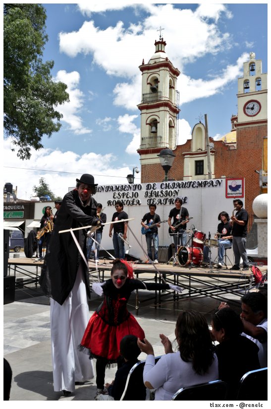 Rockola teatral en el centro de Santa Ana Chiautempan - Foto