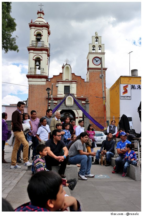 Rockola teatral en el centro de Santa Ana Chiautempan - Foto