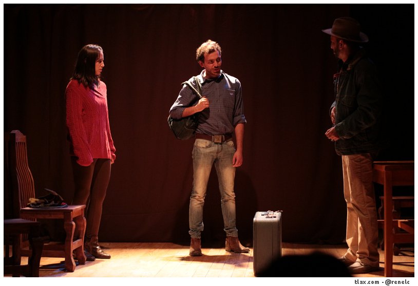 Obra de Teatro &quot;Sol de Invierno&quot;,  XX Aniversario de la libertad - Foto