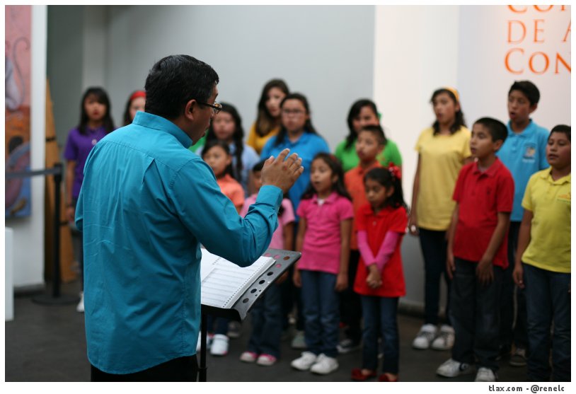 Nios y jovenes cantores de la ciudad de Tlaxcala - Foto