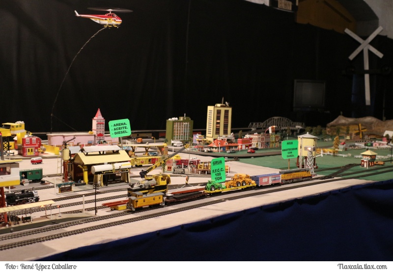 El ferrocarril en miniatura en el museo casa de piedra de Apizaco - Foto