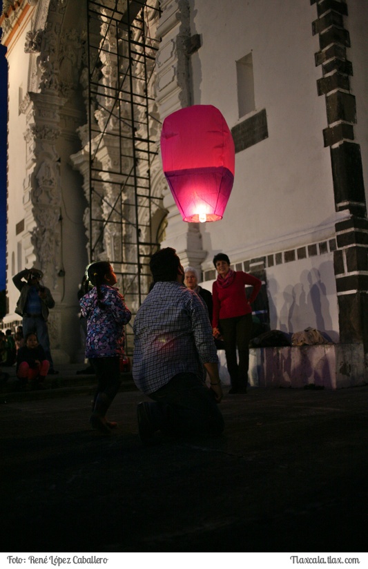 Concurso de Globos de Cantoya en Panotla 2015 - Foto