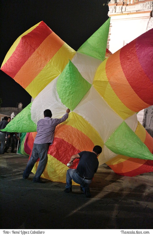 Concurso de Globos de Cantoya en Panotla 2015 - Foto