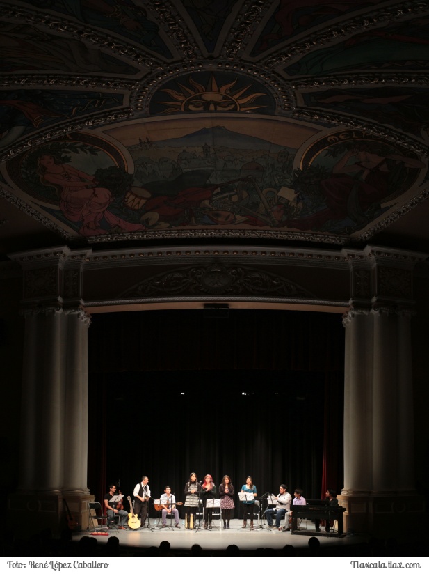 Troveras y Otras Rolas. de la FES Zaragoza-UNAM en el teatro Xicohtencatl - Foto