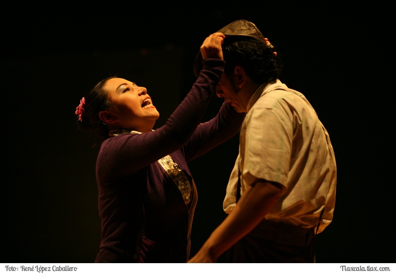Obra de Teatro &quot;Estar con ella&quot; en la libertad de Apizaco - Foto