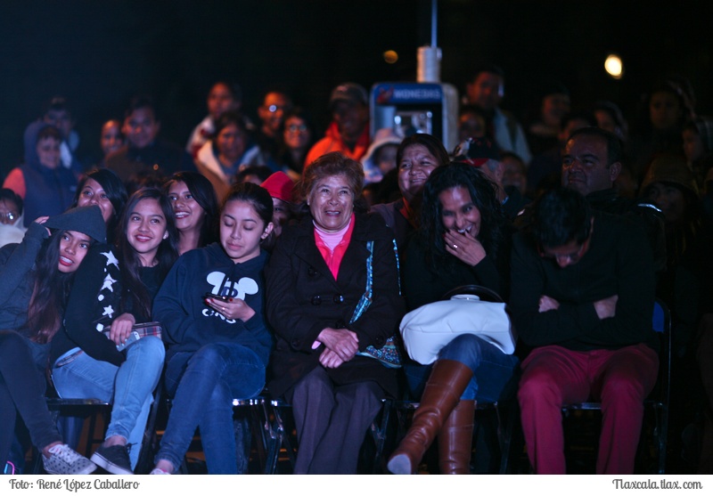 Obra de Teatro &quot;Tiradero a Cielo Abierto&quot; en el Zocalo de Apizaco - Foto