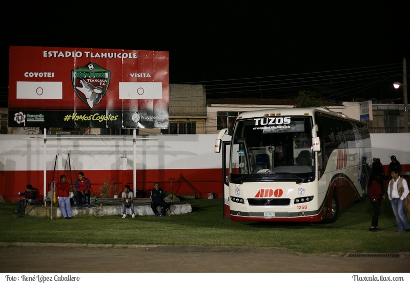Coyotes de Tlaxcala vs Pachuca,  11 de noviembre 2015 - Foto