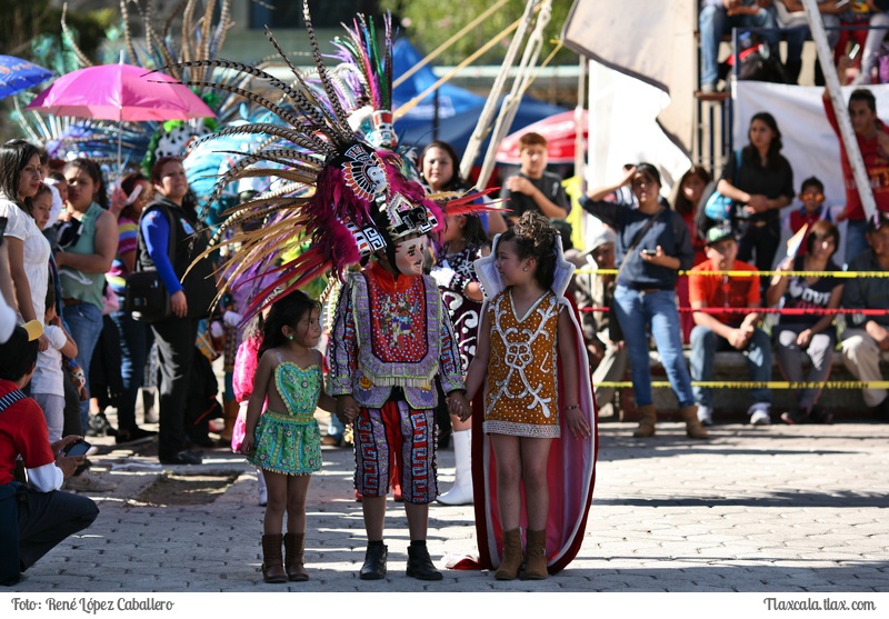 Camada Cunita del Huehue de Santa Ursula Zimatepec en el Carnaval Yauhquemehcan 2016 - Foto