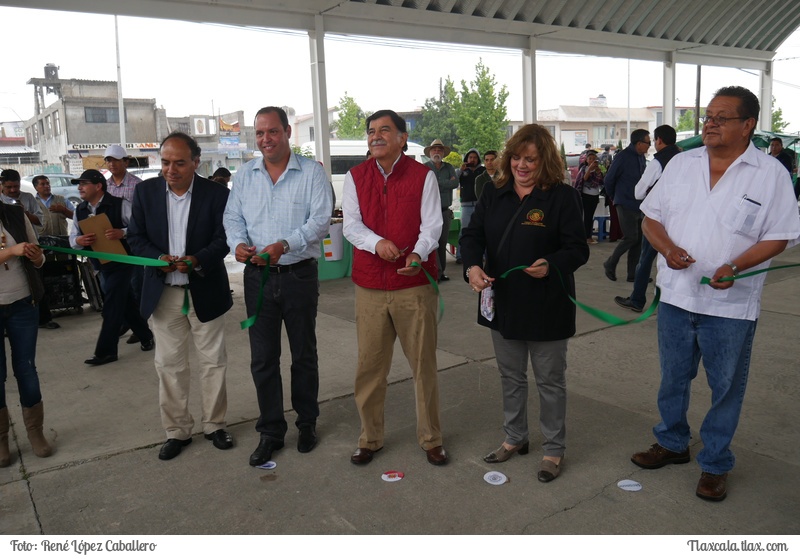 Inaguracin techumbre de la cancha de la colonia indeco / mercado alternativo de Apizaco  - Foto