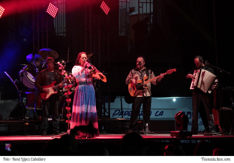 Lila Downs en la feria de Apizaco 2016 - Foto