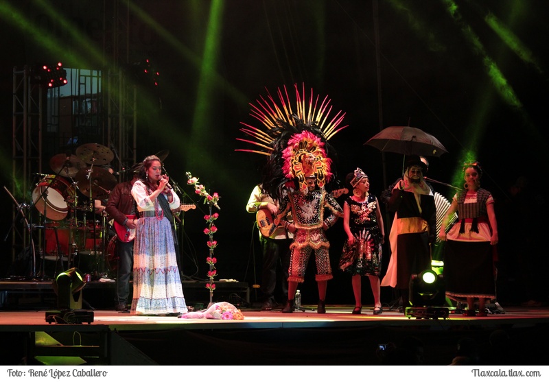 Lila Downs en la feria de Apizaco 2016 - Foto