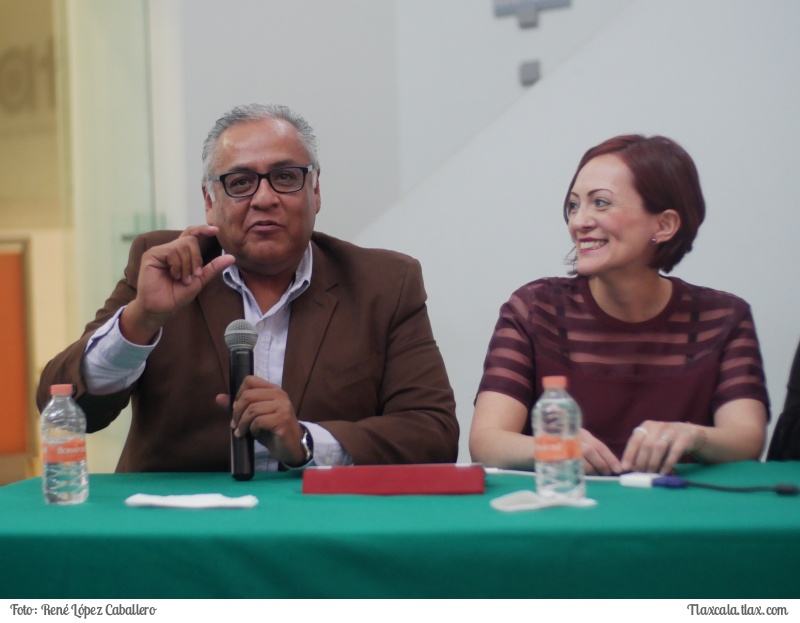 Platica el archivo desde la fototeca nacional - Foto