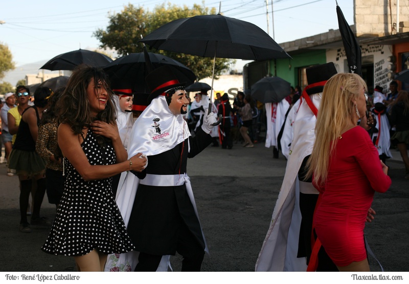 Camada seccin segunda en la calles de Contla 2016 - Foto